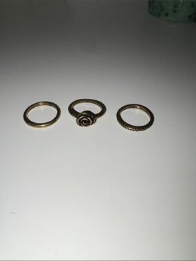 Premier Designs Gold-Tone Rose Stack Ring Trio